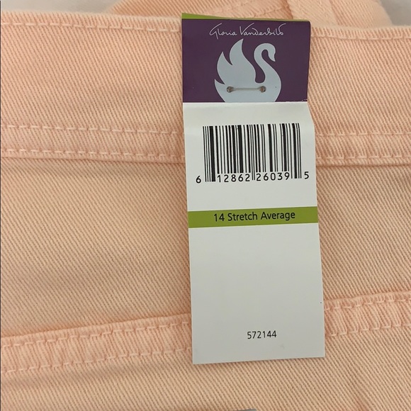 Amanda Slimming Jeans by Gloria Vanderbilt - Picture 5 of 6